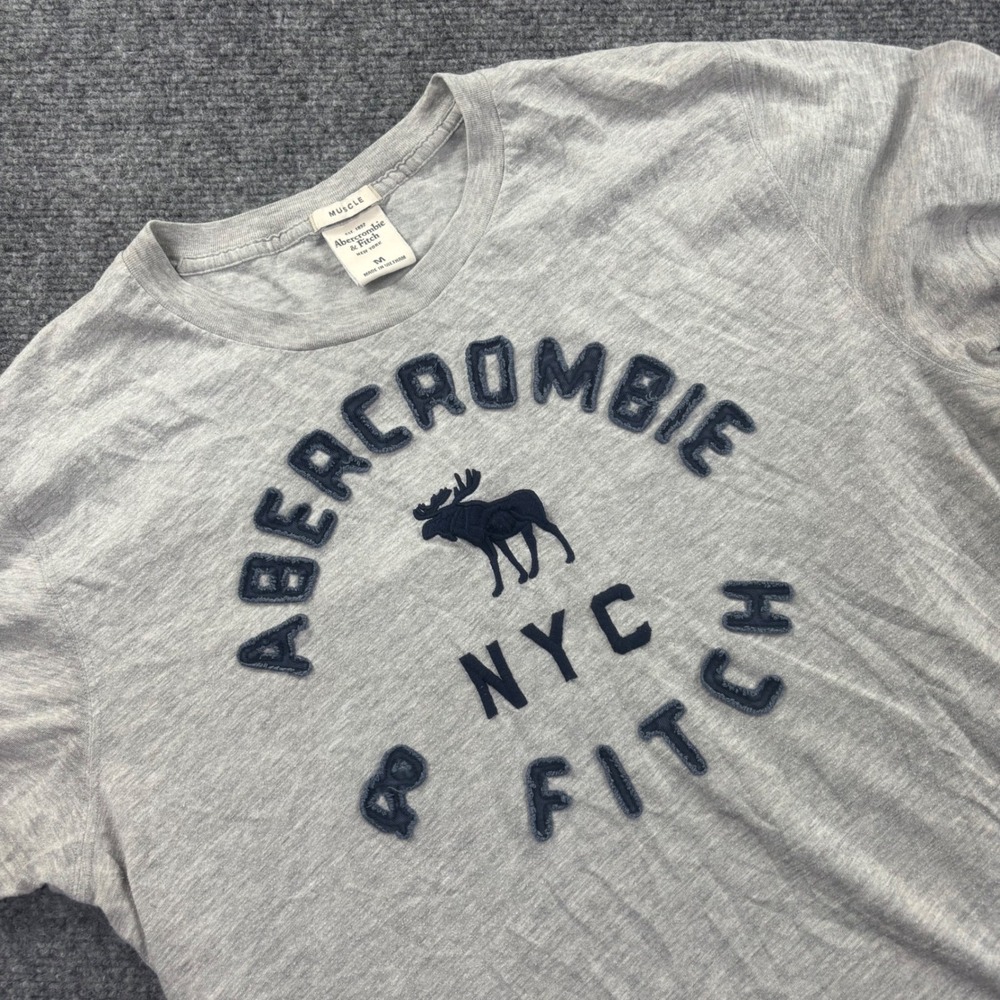 VTG Abercrombie & Fitch T-Shirt Size Medium Gray Muscle Fit Graphic Logo Men's